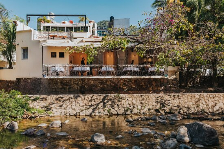 Tintoque, Puerto Vallarta